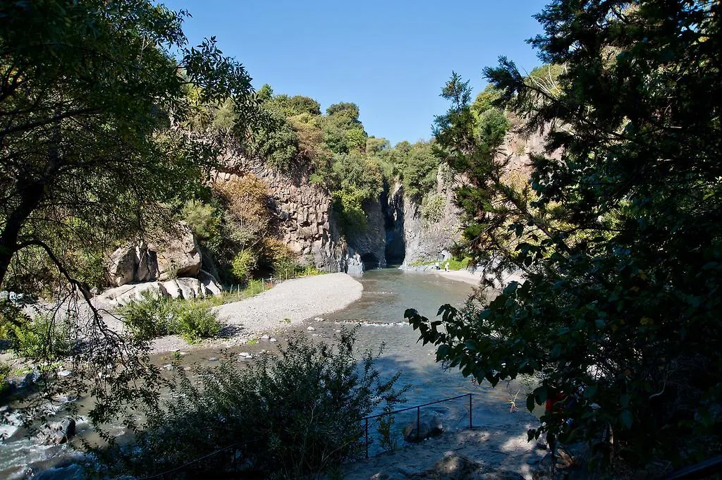 Glamping Alcantara Motta Camastra Italie