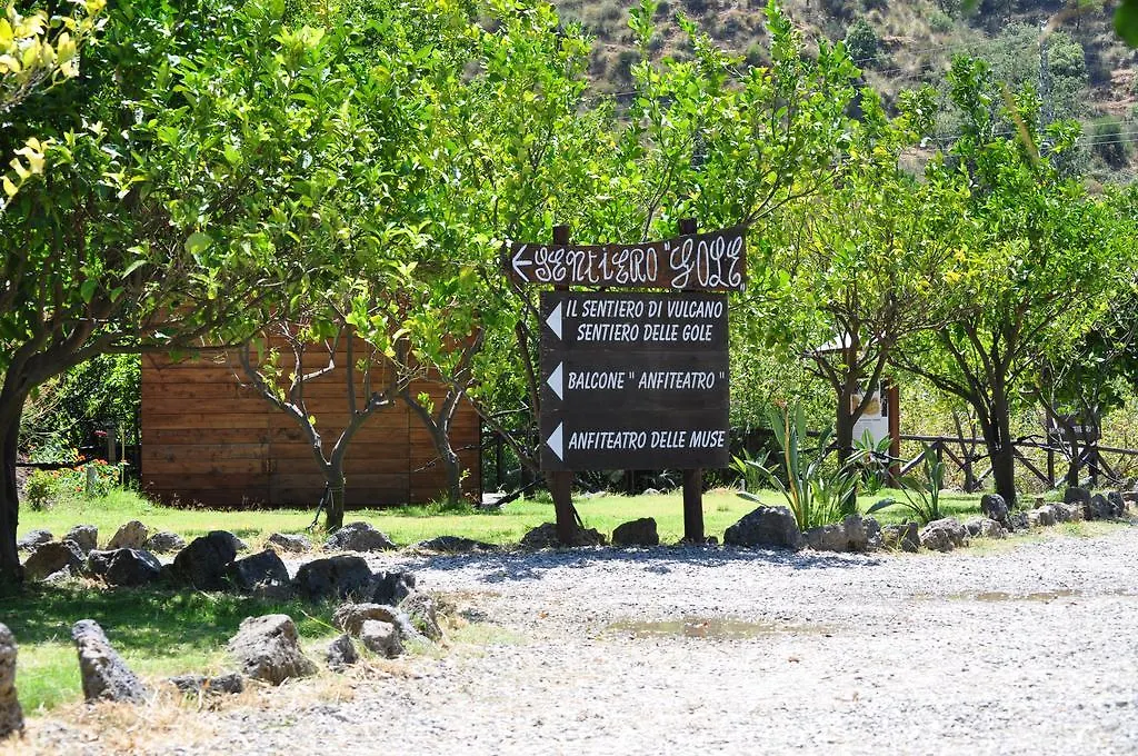 Glamping Alcantara Motta Camastra Tente de luxe